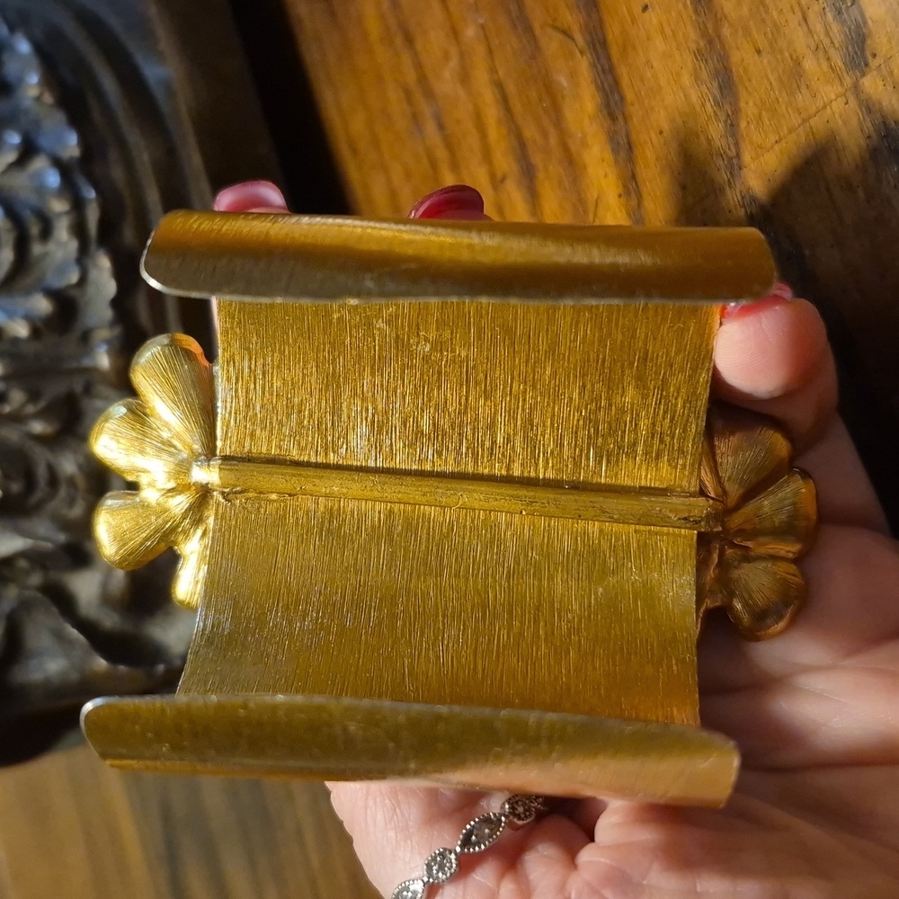 Zara metal rigid bracelet with flower appliqué Rare Find - Picture 5 of 9